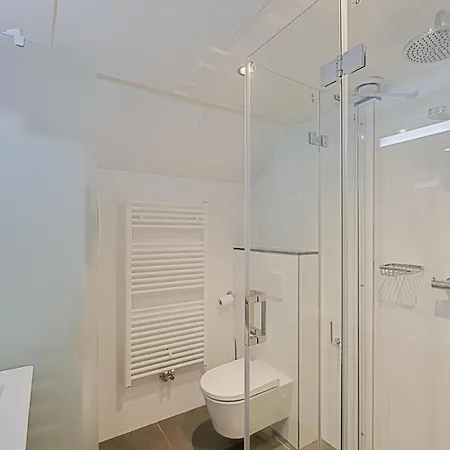 בית נופש Mooy Met Sauna - Landal Park Ooghduyne Aan Zee יוליאנאדורפ